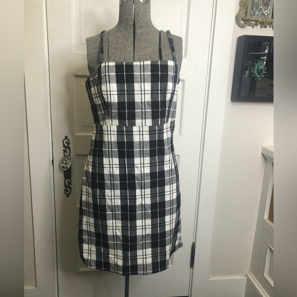 Hollister Plaid Black and White Dress